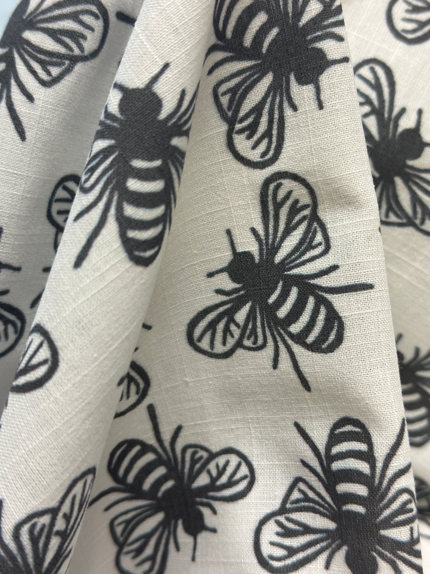 Beeswax Wrap XL 18"x 21" | Sourdough Wrap | Storage Pouch–Eco-Friendly & Sustainable Storage | Bee Wax Wrap Like Linen | Made In USA