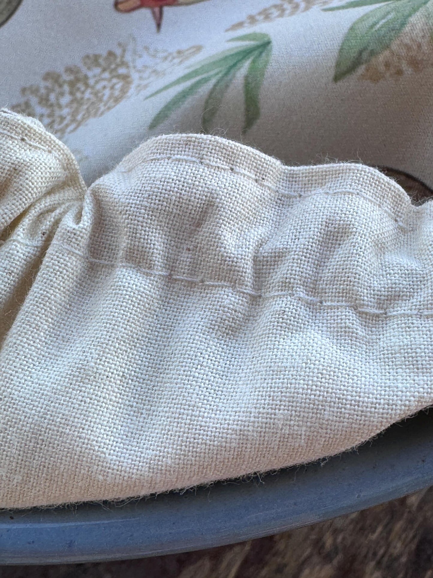 XL Reversible Fabric Bowl Cover – 12" Farmhouse Chicken Prints